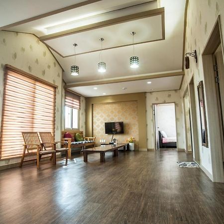 Jeju Olleh House Villa ภายนอก รูปภาพ