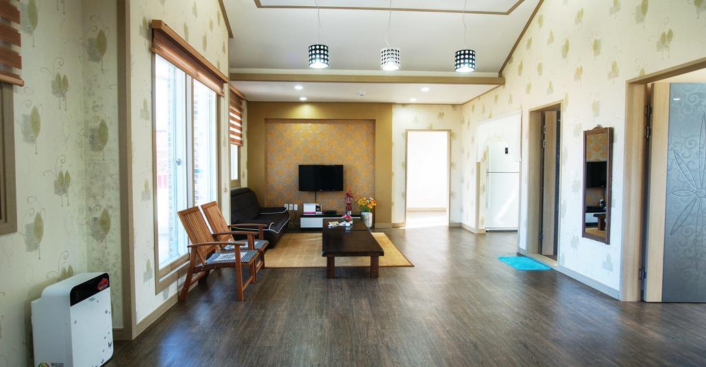 Jeju Olleh House Villa ภายนอก รูปภาพ