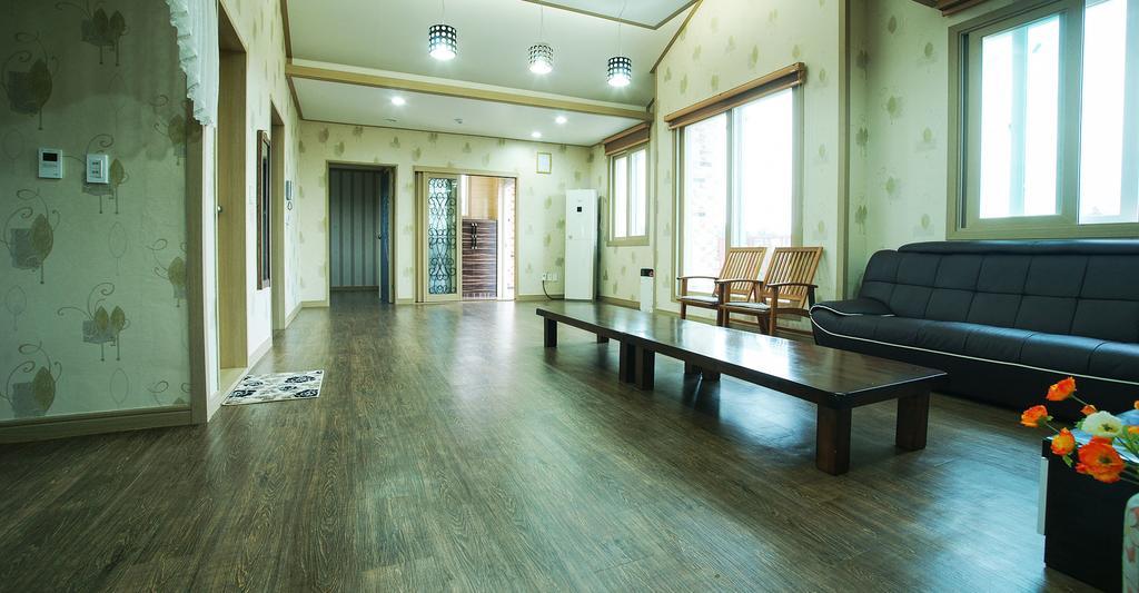 Jeju Olleh House Villa ภายนอก รูปภาพ