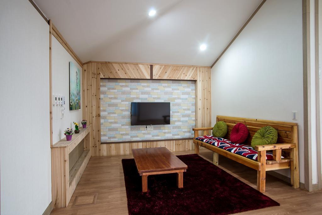 Jeju Olleh House Villa ภายนอก รูปภาพ