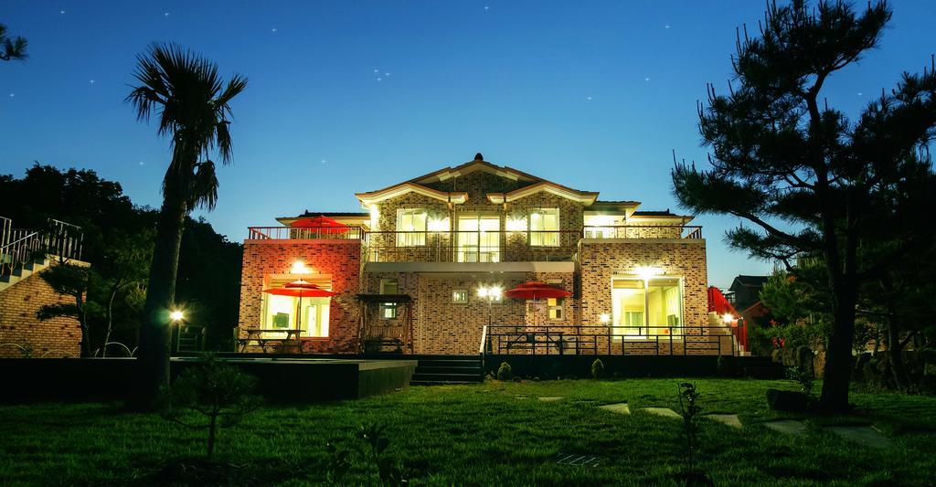 Jeju Olleh House Villa ภายนอก รูปภาพ