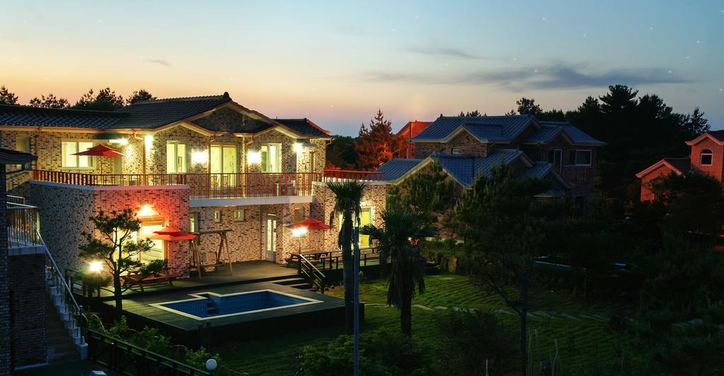 Jeju Olleh House Villa ภายนอก รูปภาพ