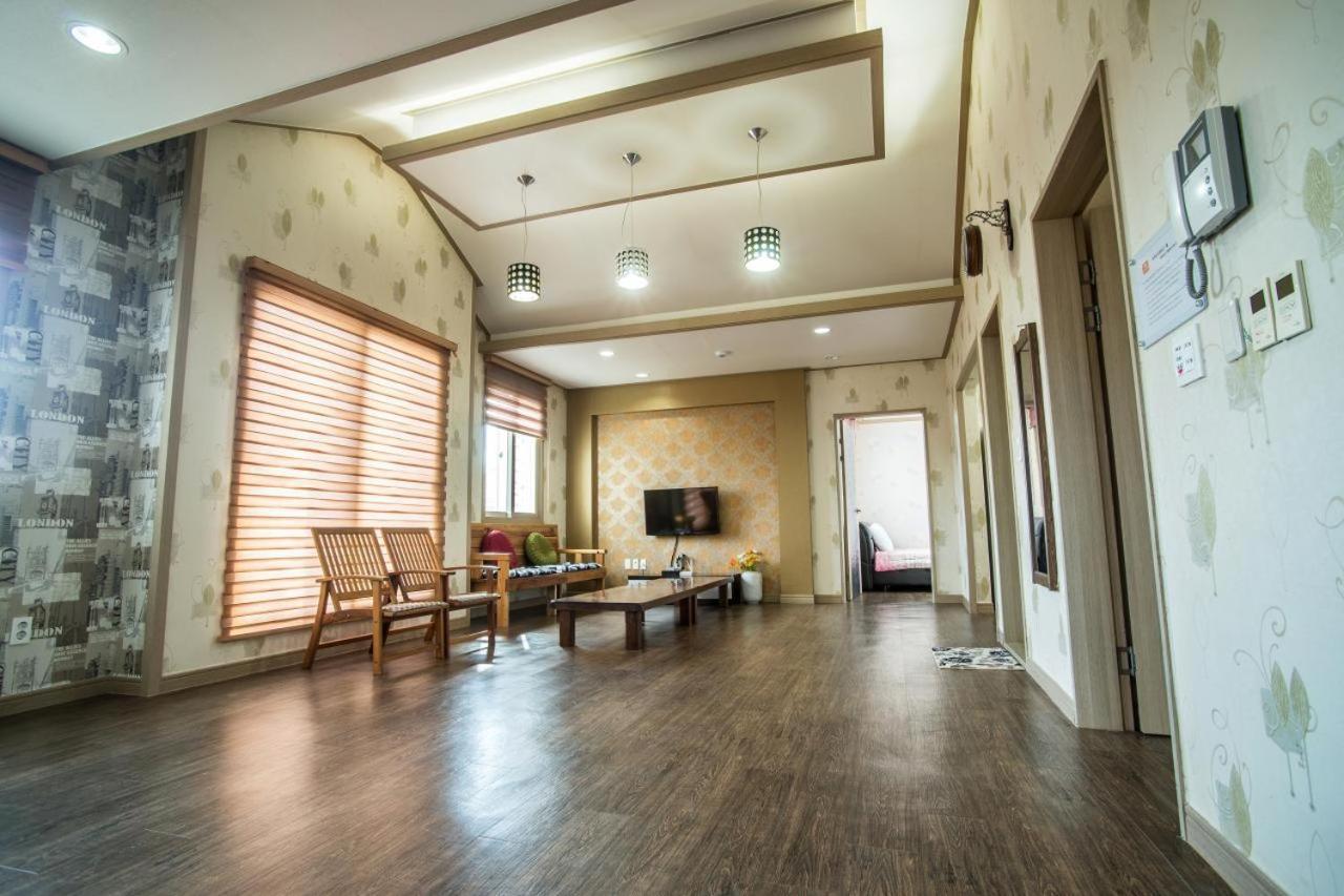 Jeju Olleh House Villa ภายนอก รูปภาพ
